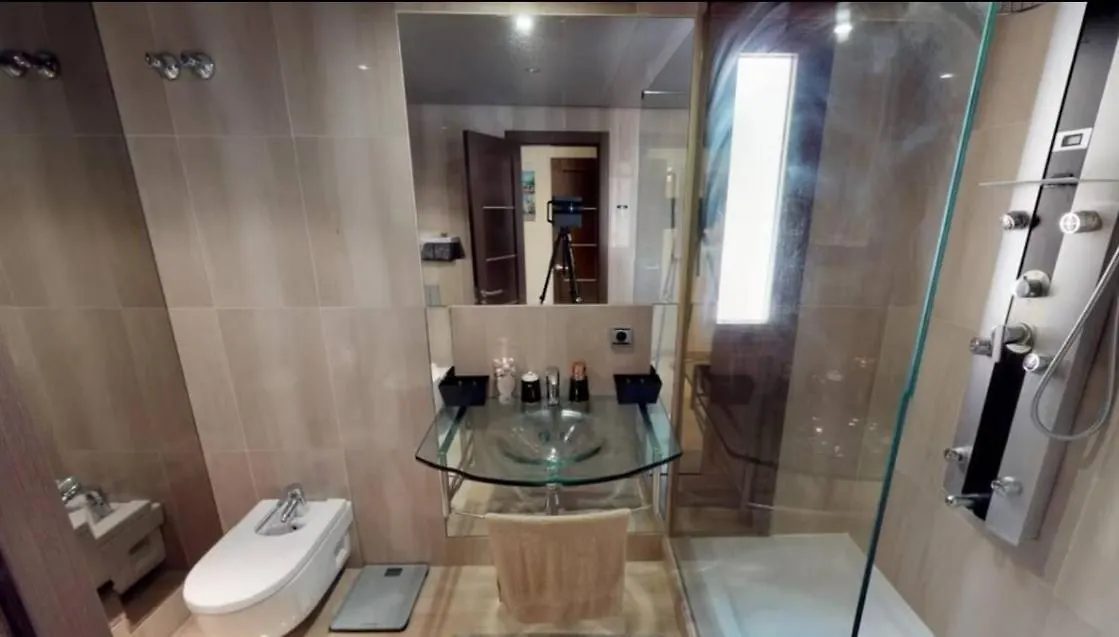 Departamento En Complejo Residencial Bahia Del Plata, Estepona, Espana エステポナ